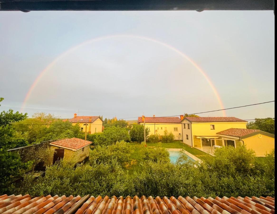Paradise Villas With Swimming Pool Koper Exterior photo