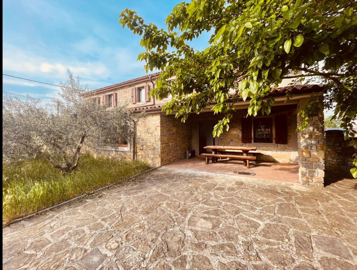 Paradise Villas With Swimming Pool Koper Exterior photo